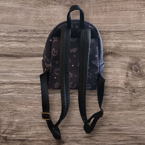 Sailor Moon Loungefly mini backpack - Picture 3 of 7